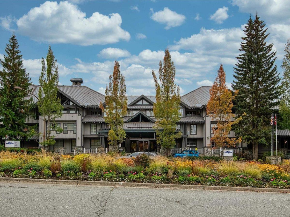 Bright Suite At Ski In/Out Glacier Lodge! Whistler Exterior foto