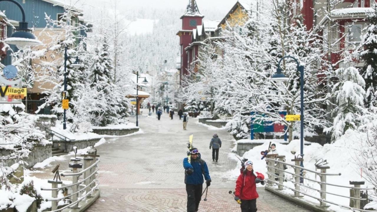 Bright Suite At Ski In/Out Glacier Lodge! Whistler Exterior foto