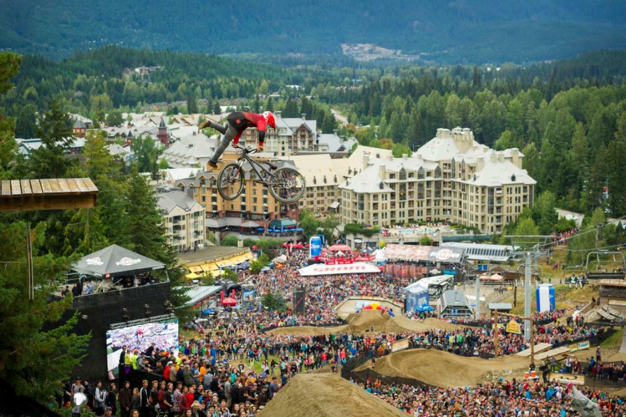 Bright Suite At Ski In/Out Glacier Lodge! Whistler Exterior foto